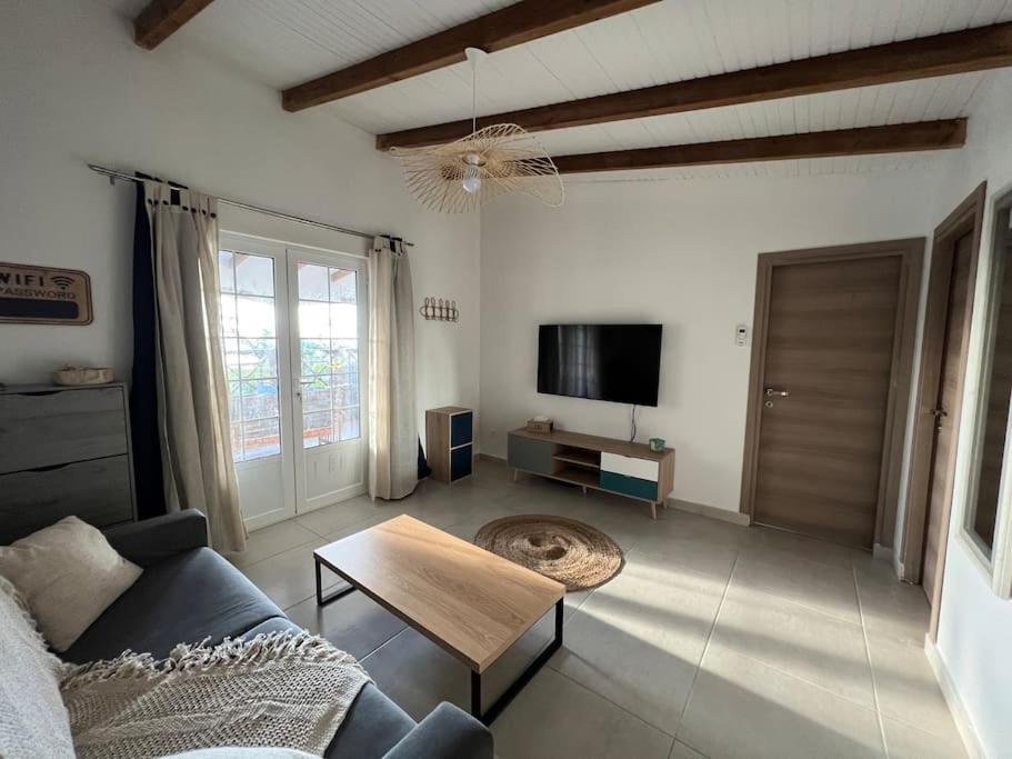 Ferienwohnung Le Cosy Paletuvier Vieux-Bourg Exterior foto